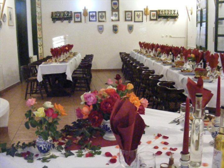 Gobe Csarda Hotell Oradea Eksteriør bilde