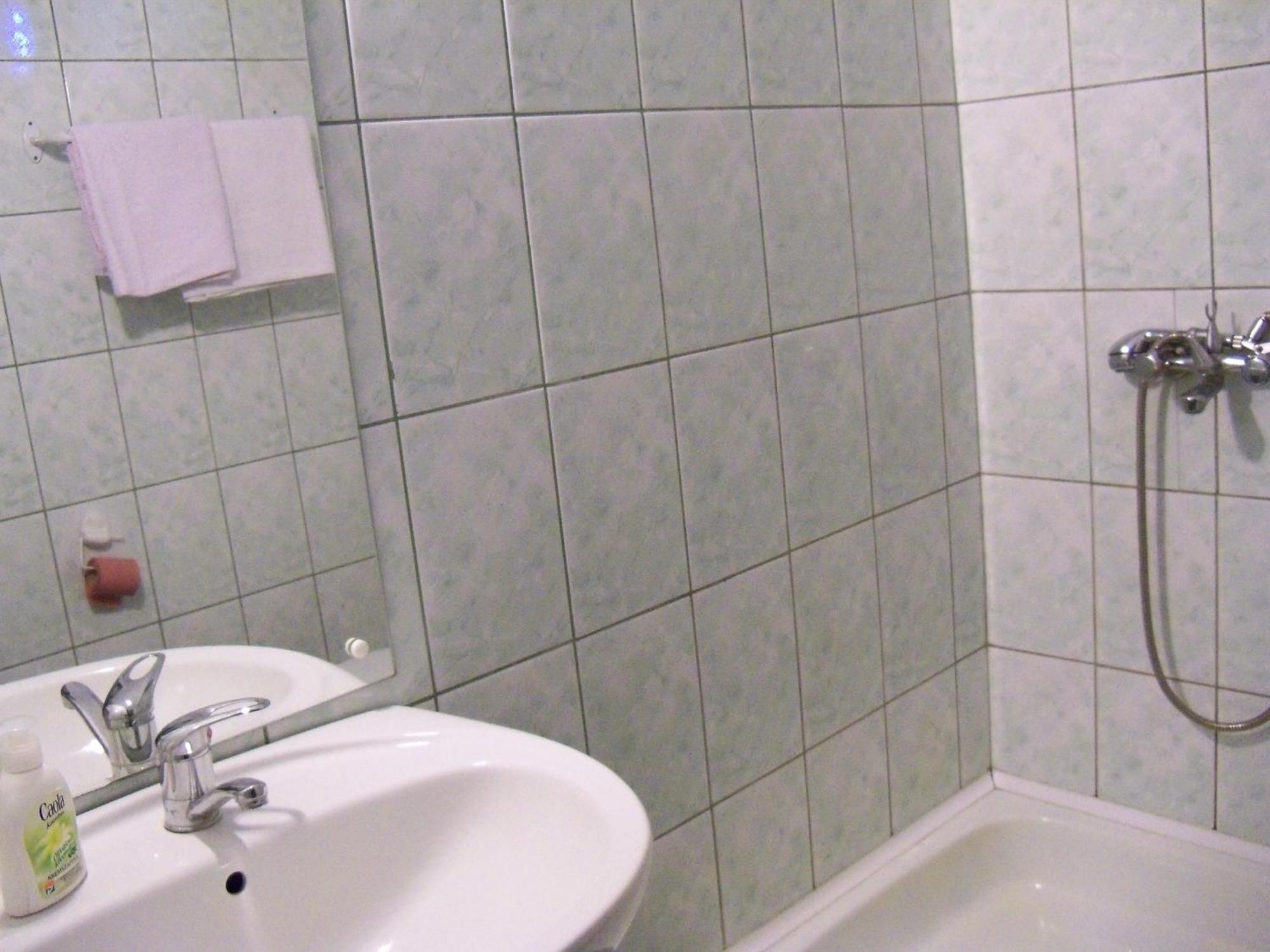 Gobe Csarda Hotell Oradea Eksteriør bilde