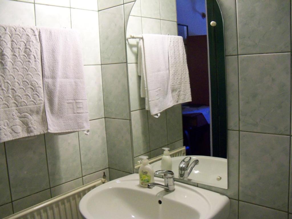Gobe Csarda Hotell Oradea Rom bilde